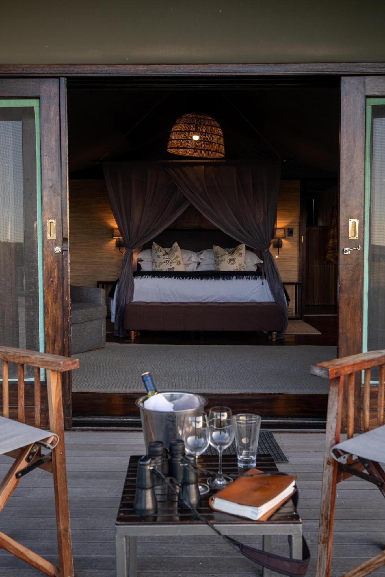 Hillsnek Safari Camp - Amakhala Game Reserve ภายนอก รูปภาพ
