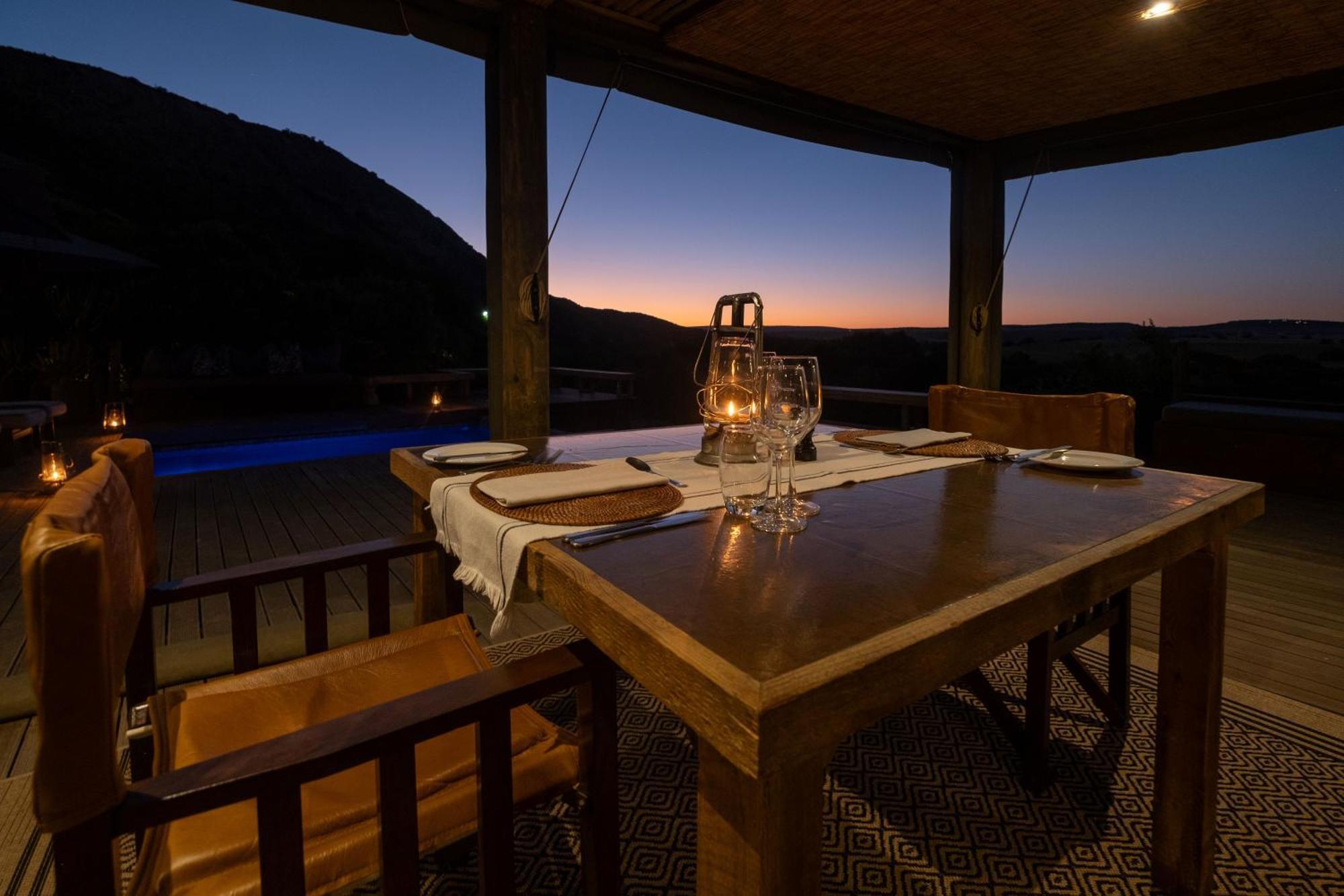 Hillsnek Safari Camp - Amakhala Game Reserve ภายนอก รูปภาพ