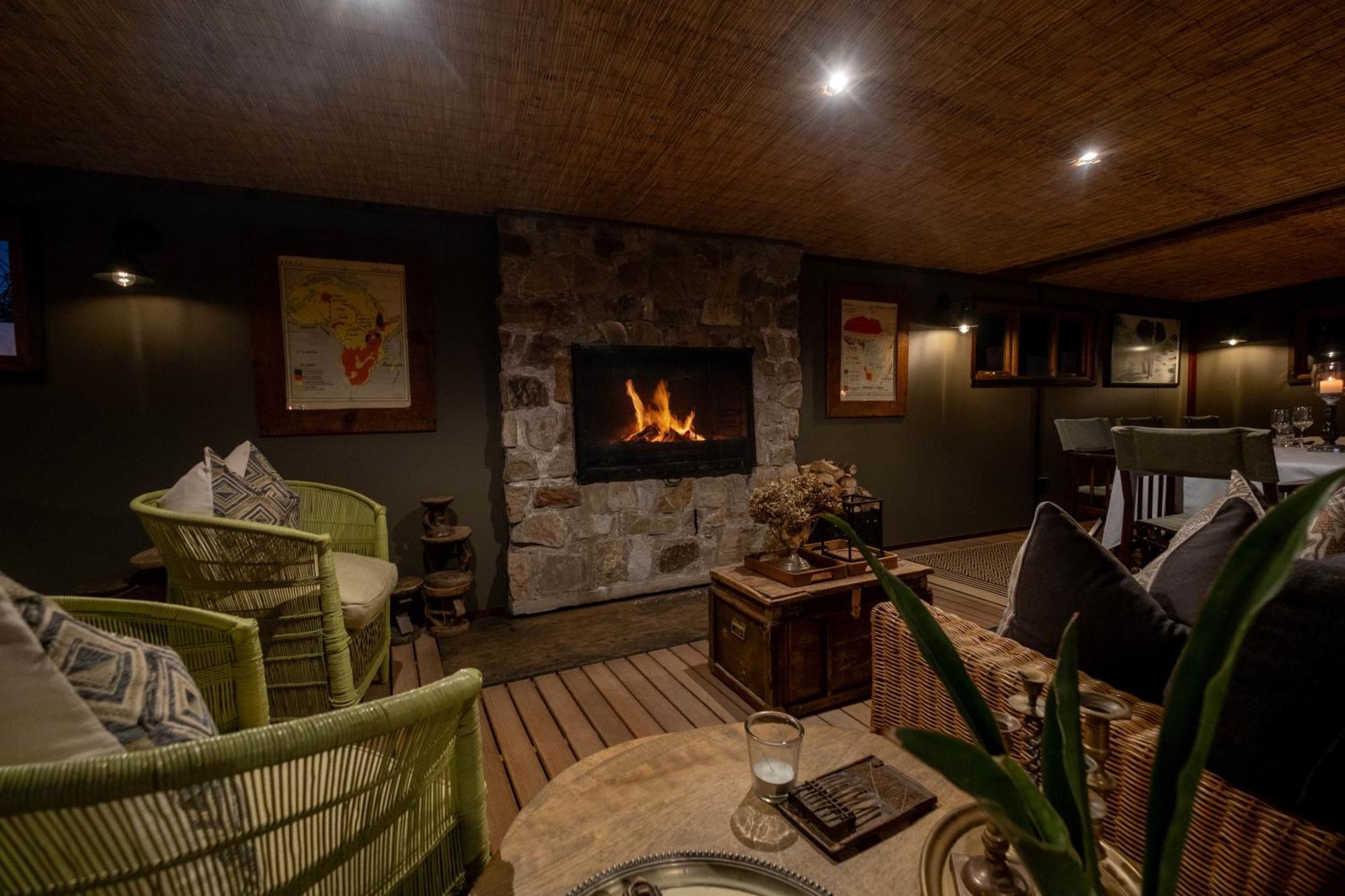 Hillsnek Safari Camp - Amakhala Game Reserve ภายนอก รูปภาพ