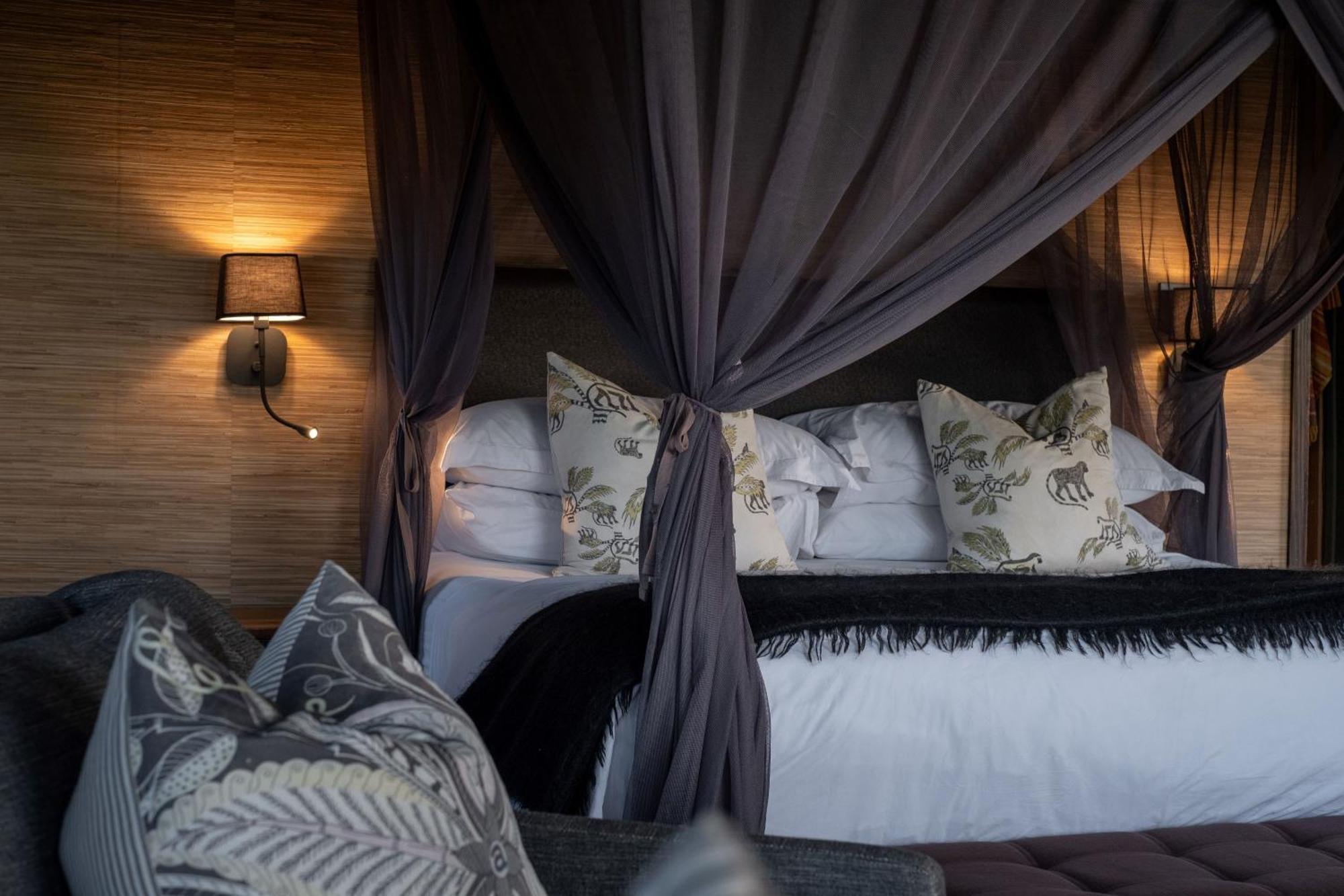 Hillsnek Safari Camp - Amakhala Game Reserve ภายนอก รูปภาพ