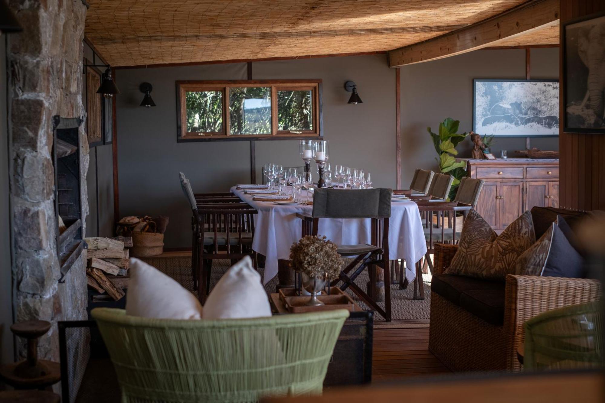 Hillsnek Safari Camp - Amakhala Game Reserve ภายนอก รูปภาพ