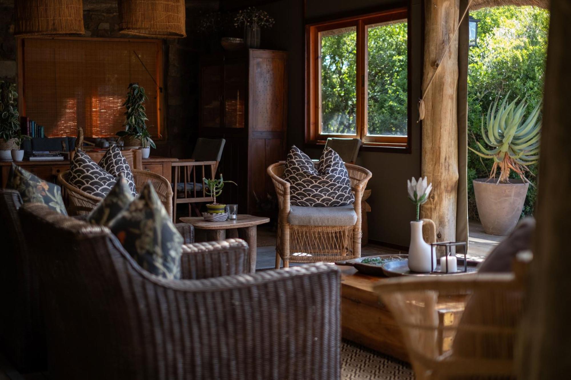 Hillsnek Safari Camp - Amakhala Game Reserve ภายนอก รูปภาพ