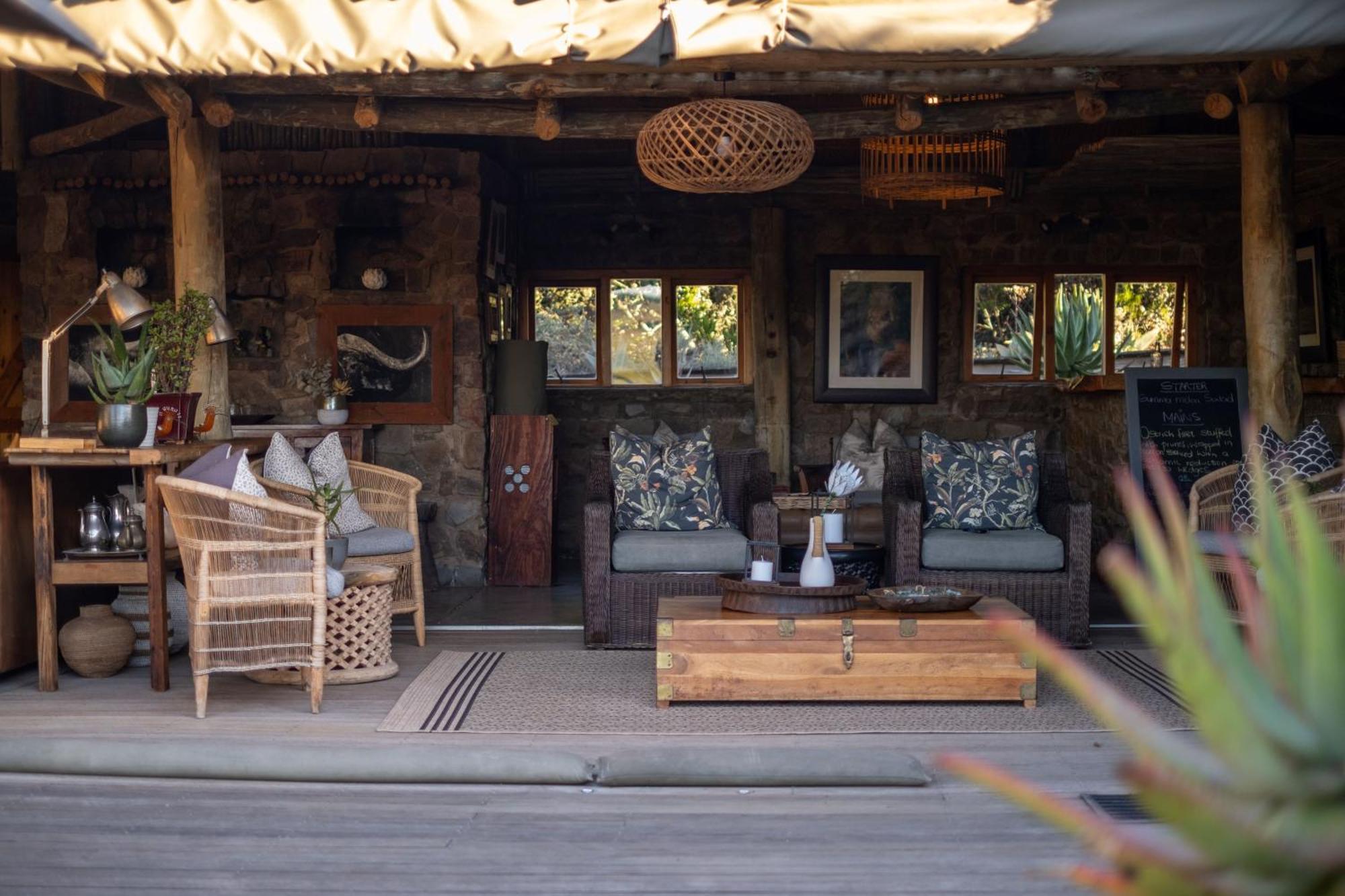Hillsnek Safari Camp - Amakhala Game Reserve ภายนอก รูปภาพ