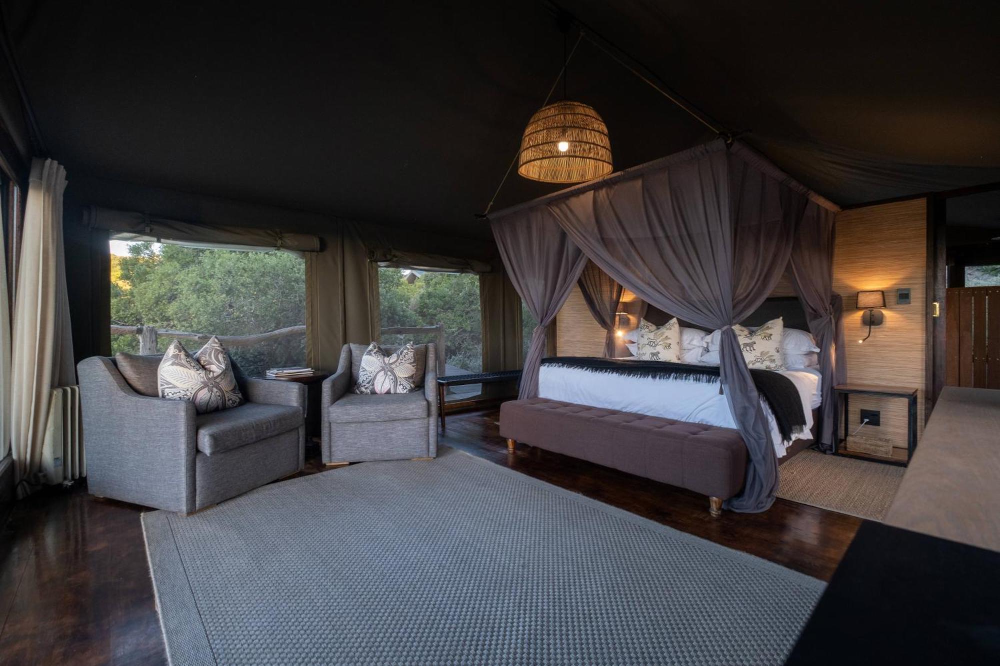 Hillsnek Safari Camp - Amakhala Game Reserve ภายนอก รูปภาพ